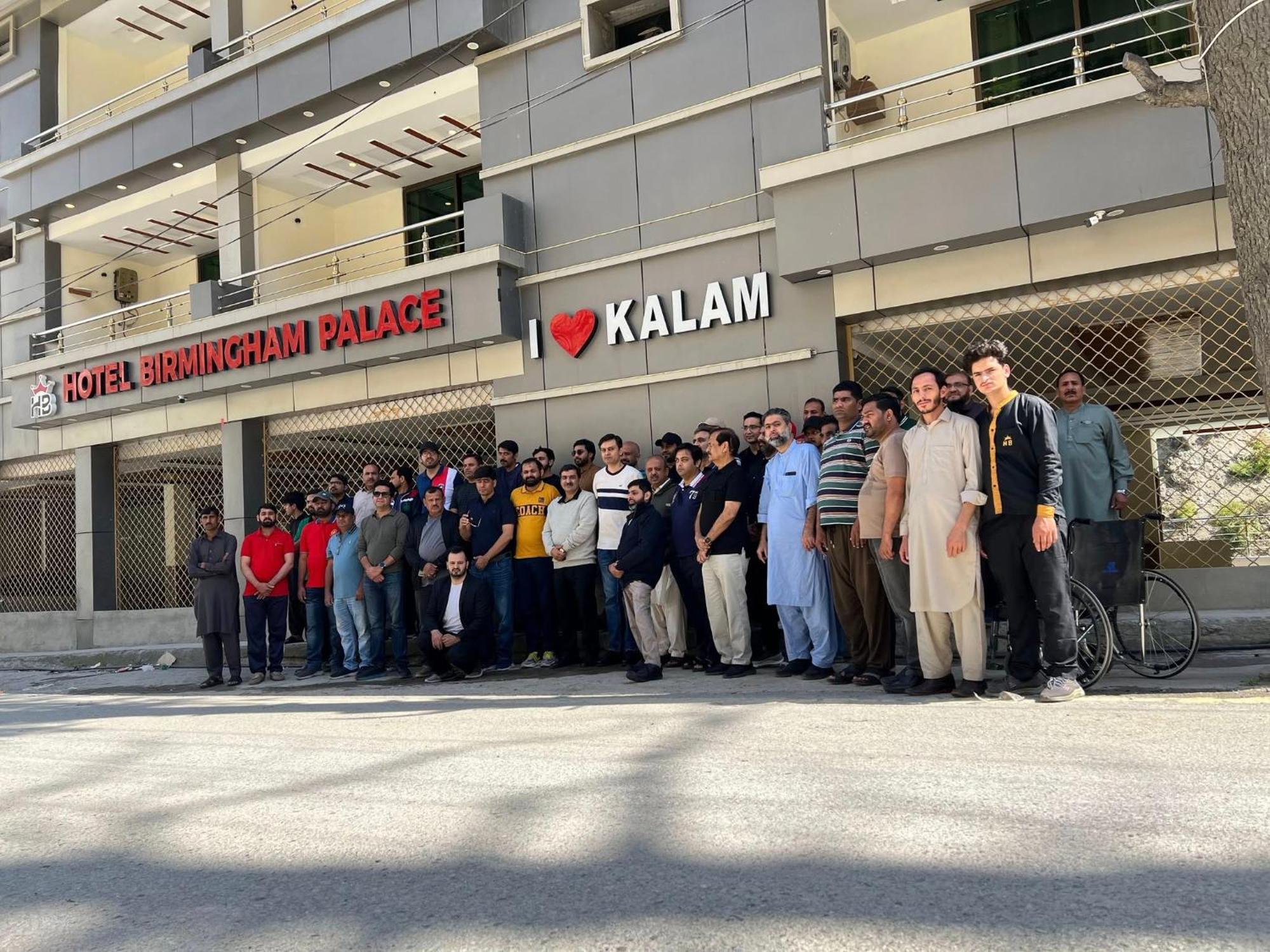 Hotel Birmingham Palace Kalam By Khan Familia Exterior photo