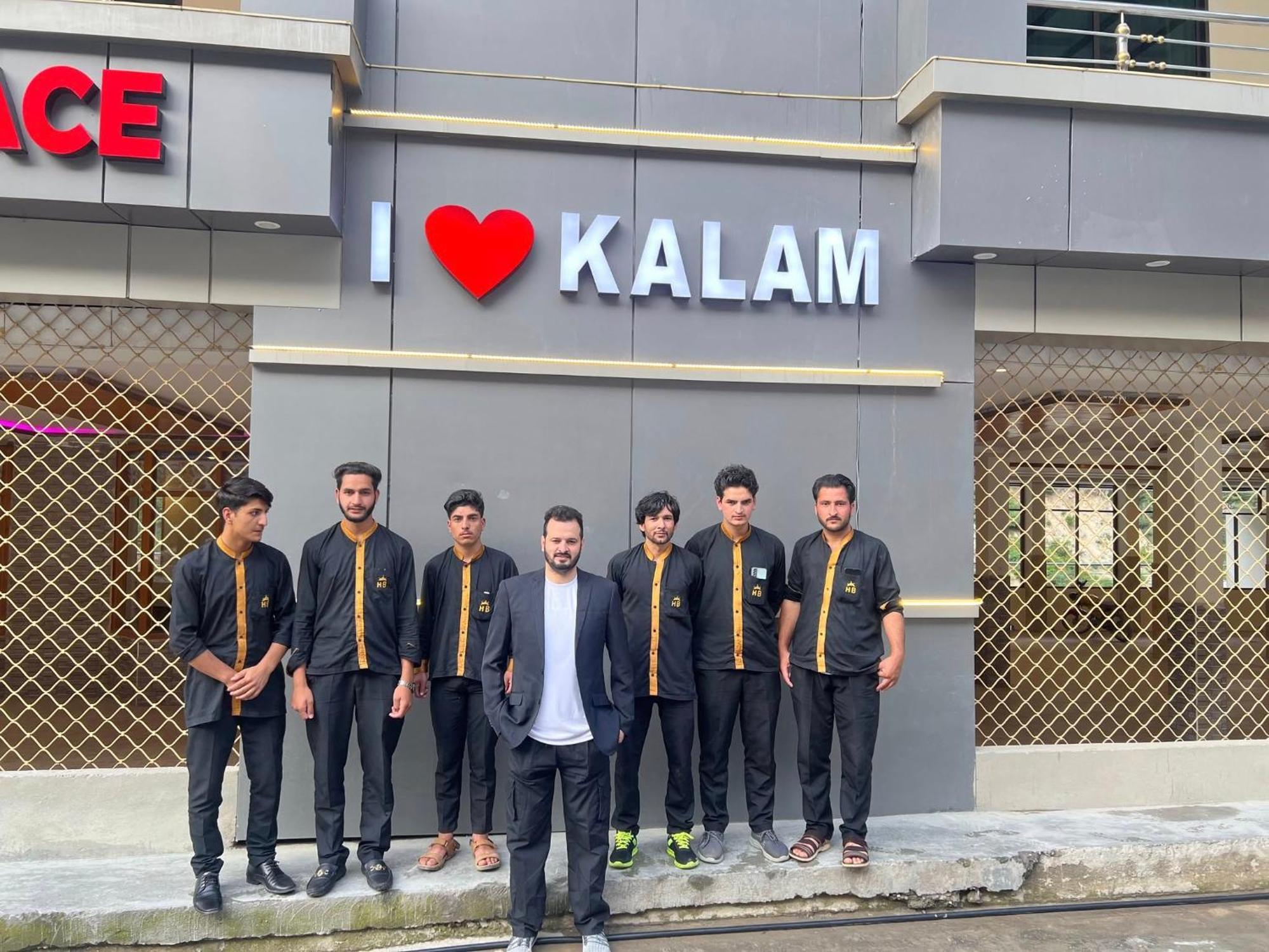 Hotel Birmingham Palace Kalam By Khan Familia Exterior photo