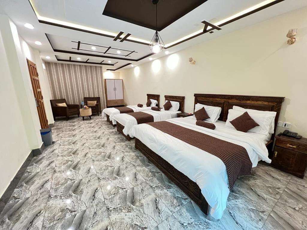 Hotel Birmingham Palace Kalam By Khan Familia Exterior photo